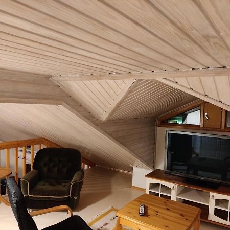 Villa Hutsula Yllas Ylläsjärvi 外观 照片